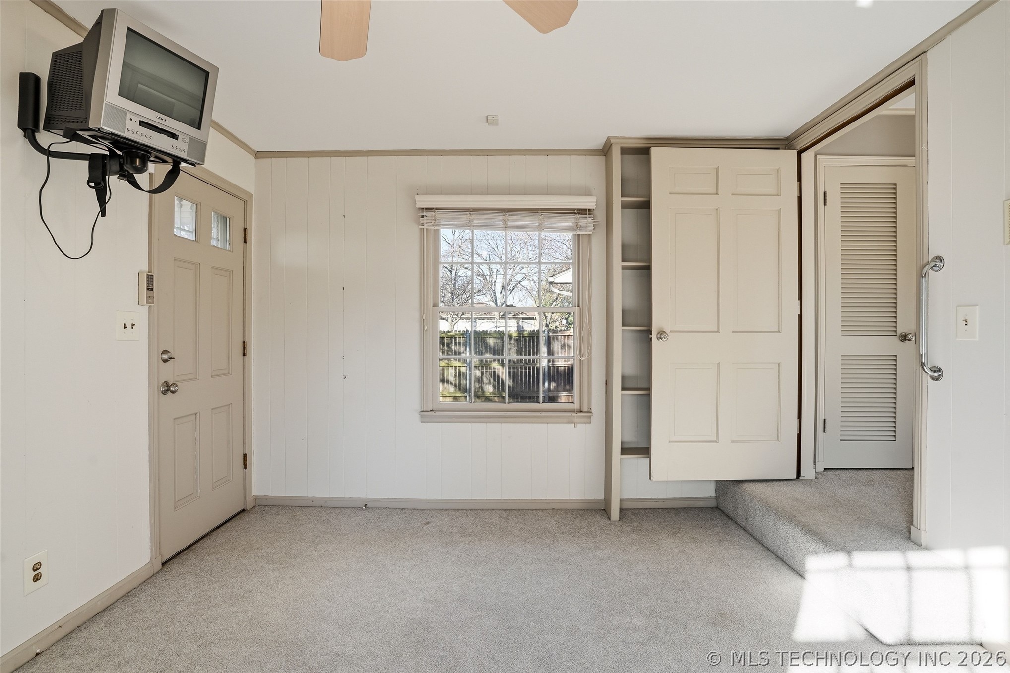 3127 S Lewis Avenue Property Photo 76