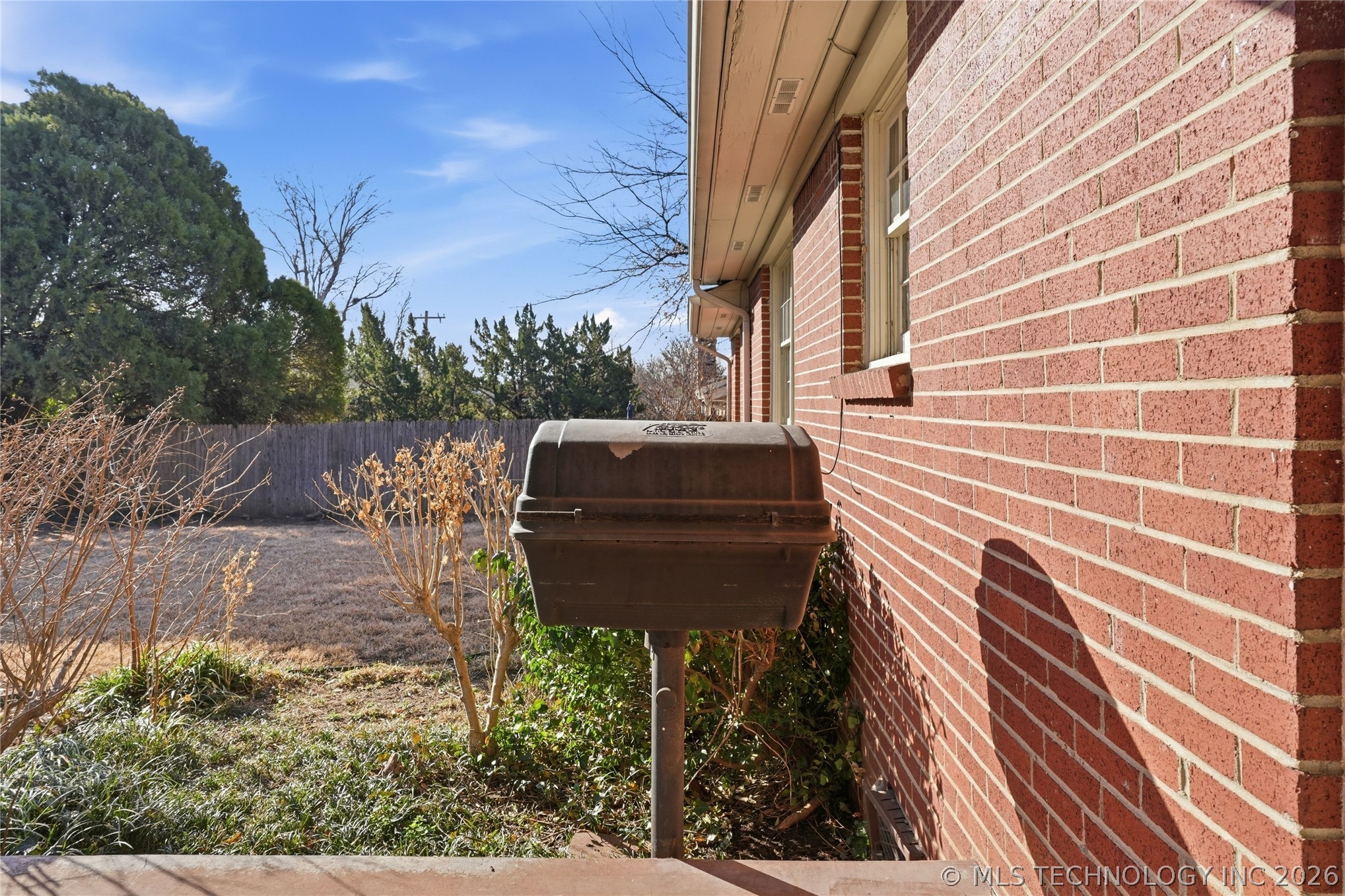 3127 S Lewis Avenue Property Photo 84