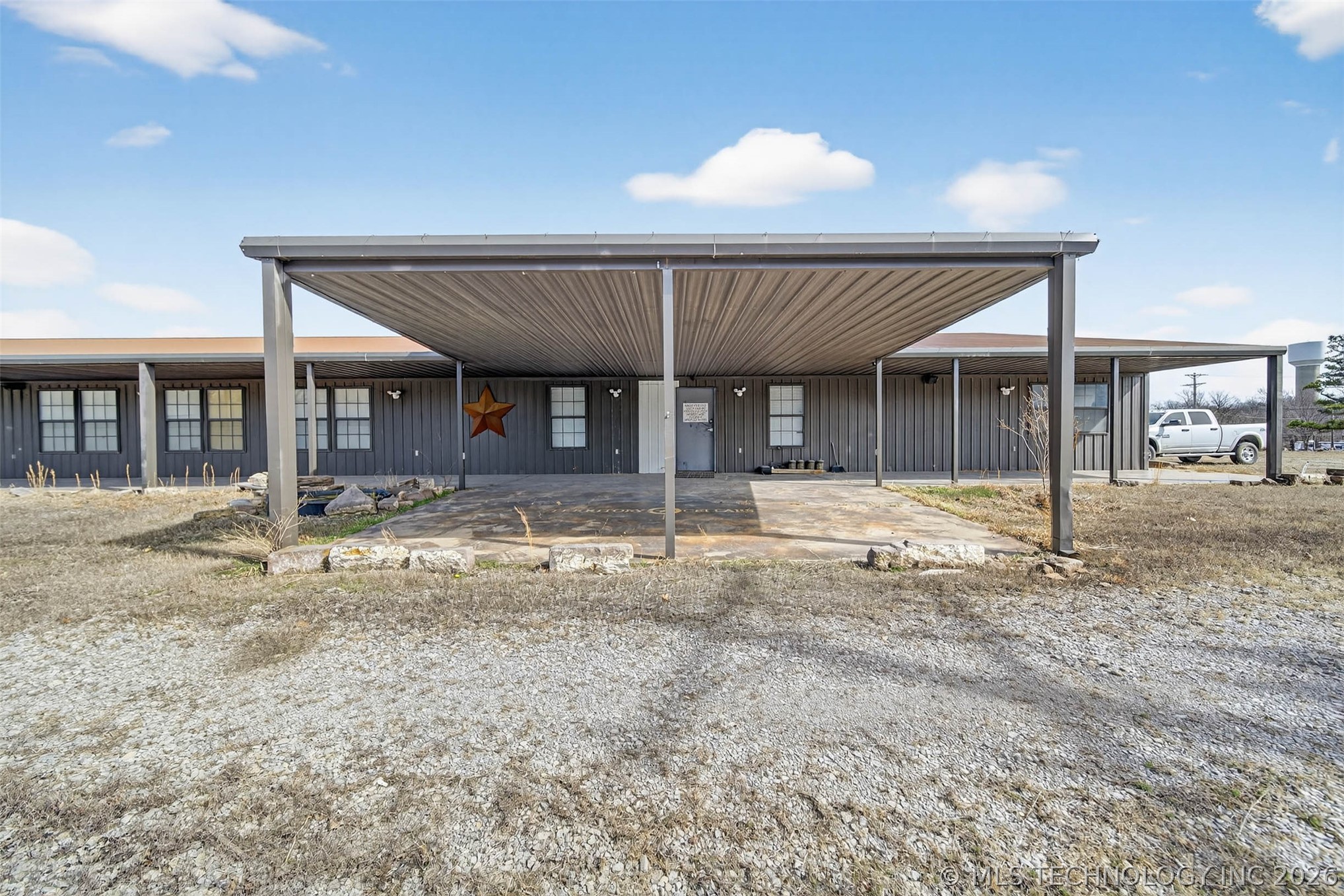 1521 N Ok-99 Highway Property Photo 3