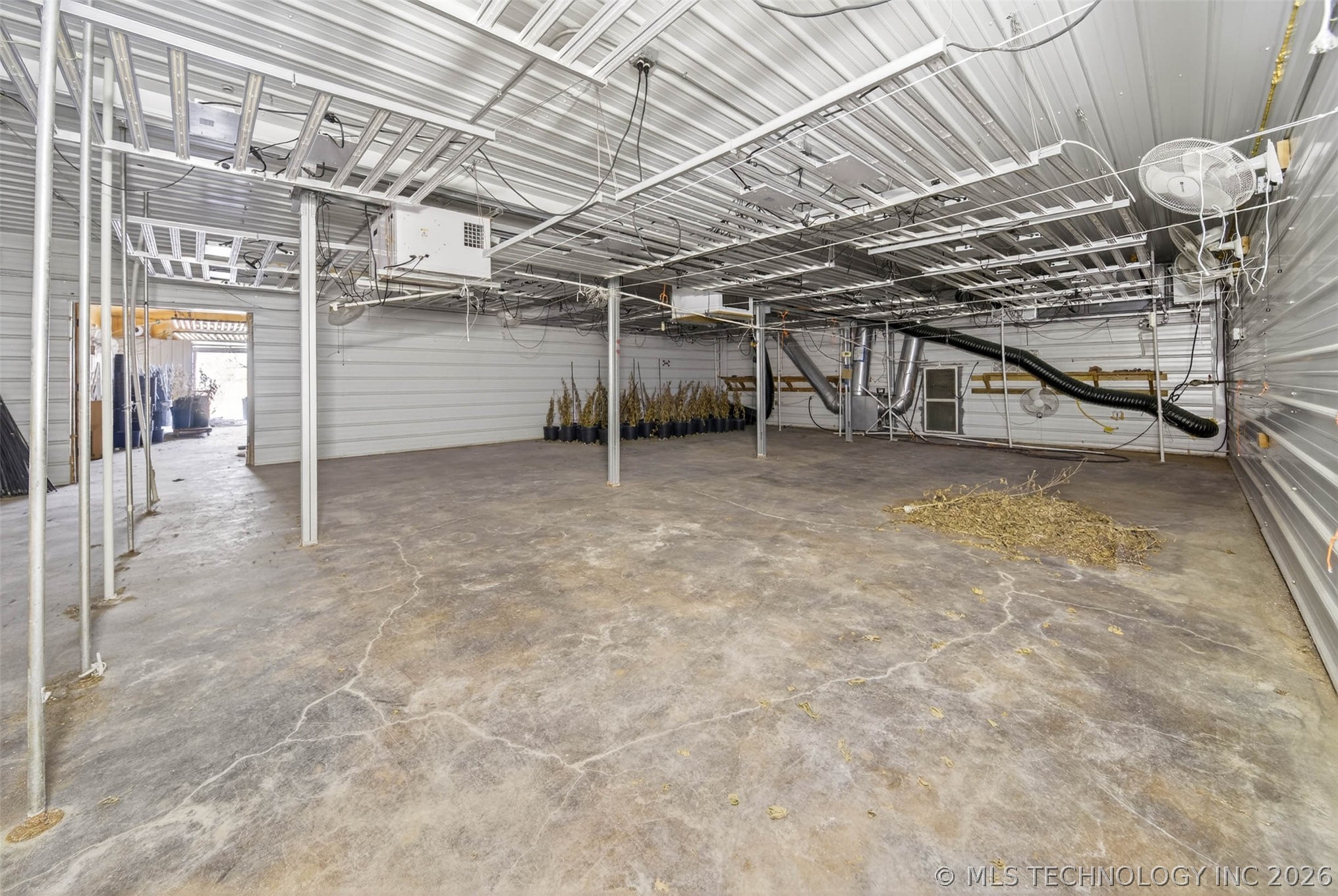 1521 N Ok-99 Highway Property Photo 32
