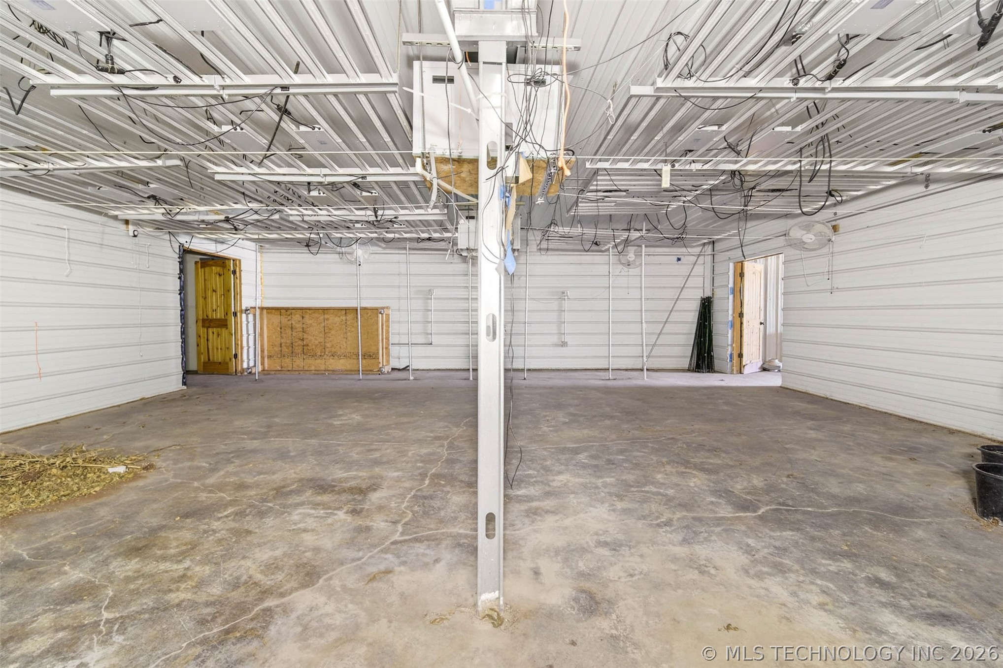 1521 N Ok-99 Highway Property Photo 33