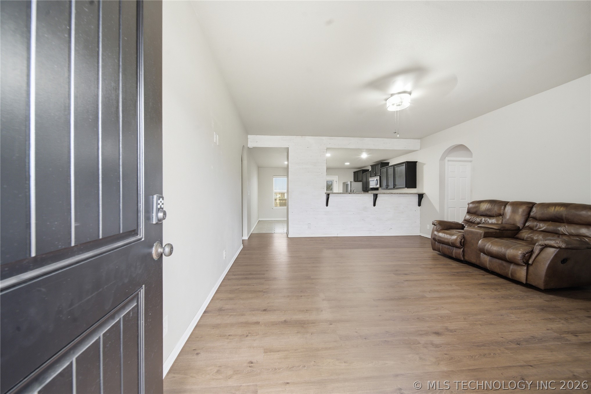 23090 S Jewell Drive Property Photo 4