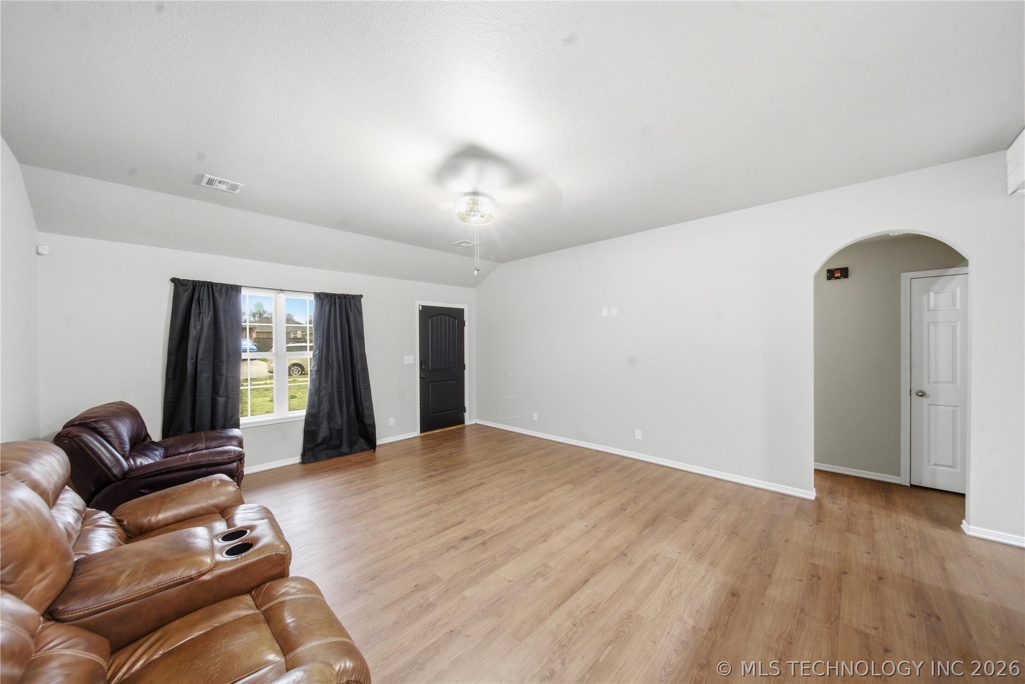 23090 S Jewell Drive Property Photo 7