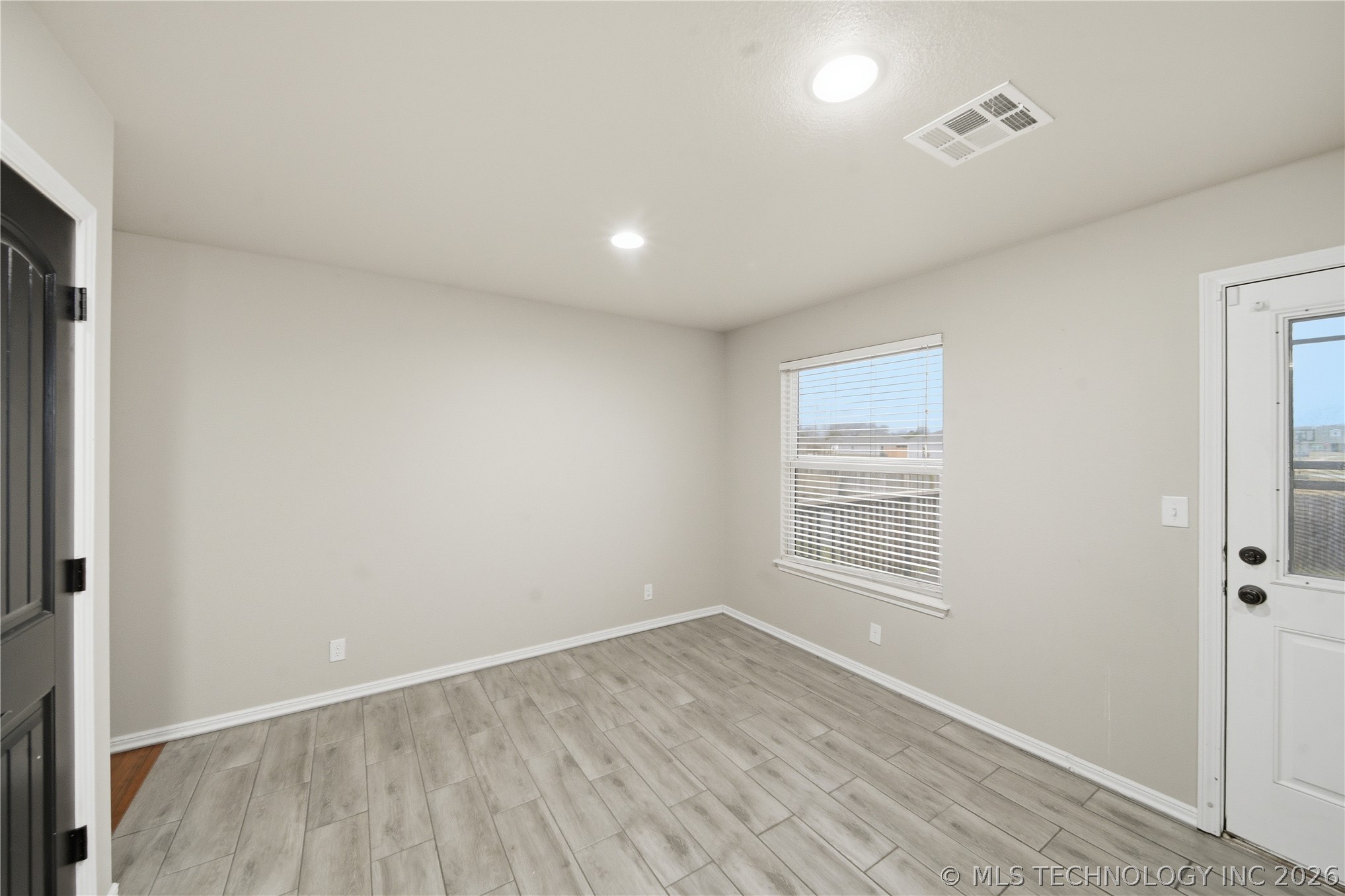 23090 S Jewell Drive Property Photo 9