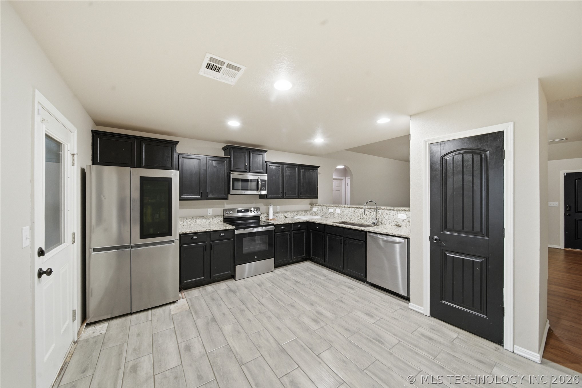 23090 S Jewell Drive Property Photo 10