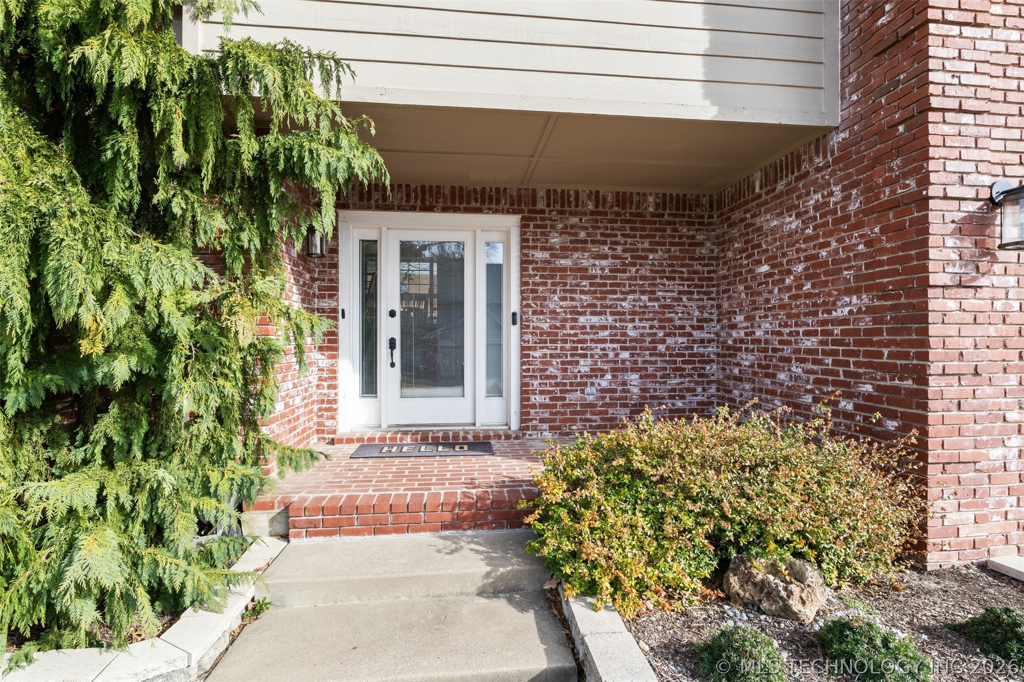 7725 S Granite Avenue Property Photo 4