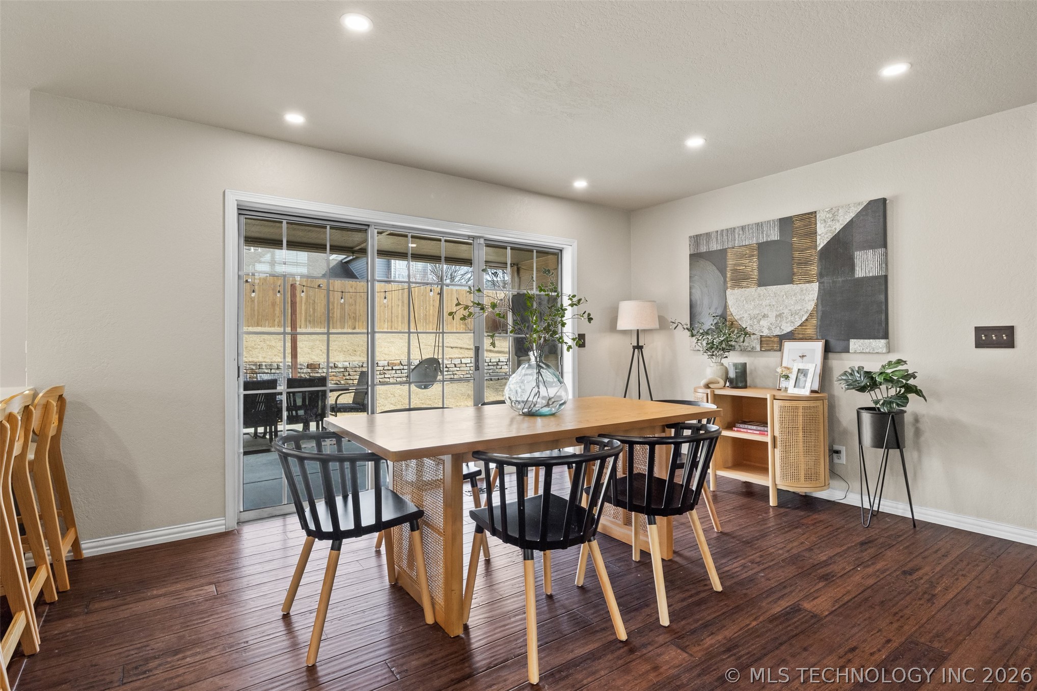 7725 S Granite Avenue Property Photo 12