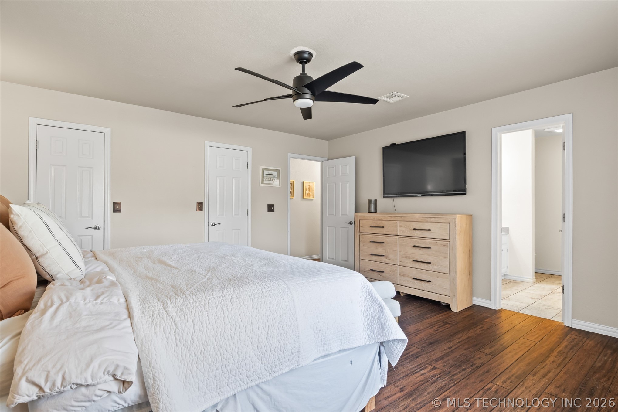 7725 S Granite Avenue Property Photo 24