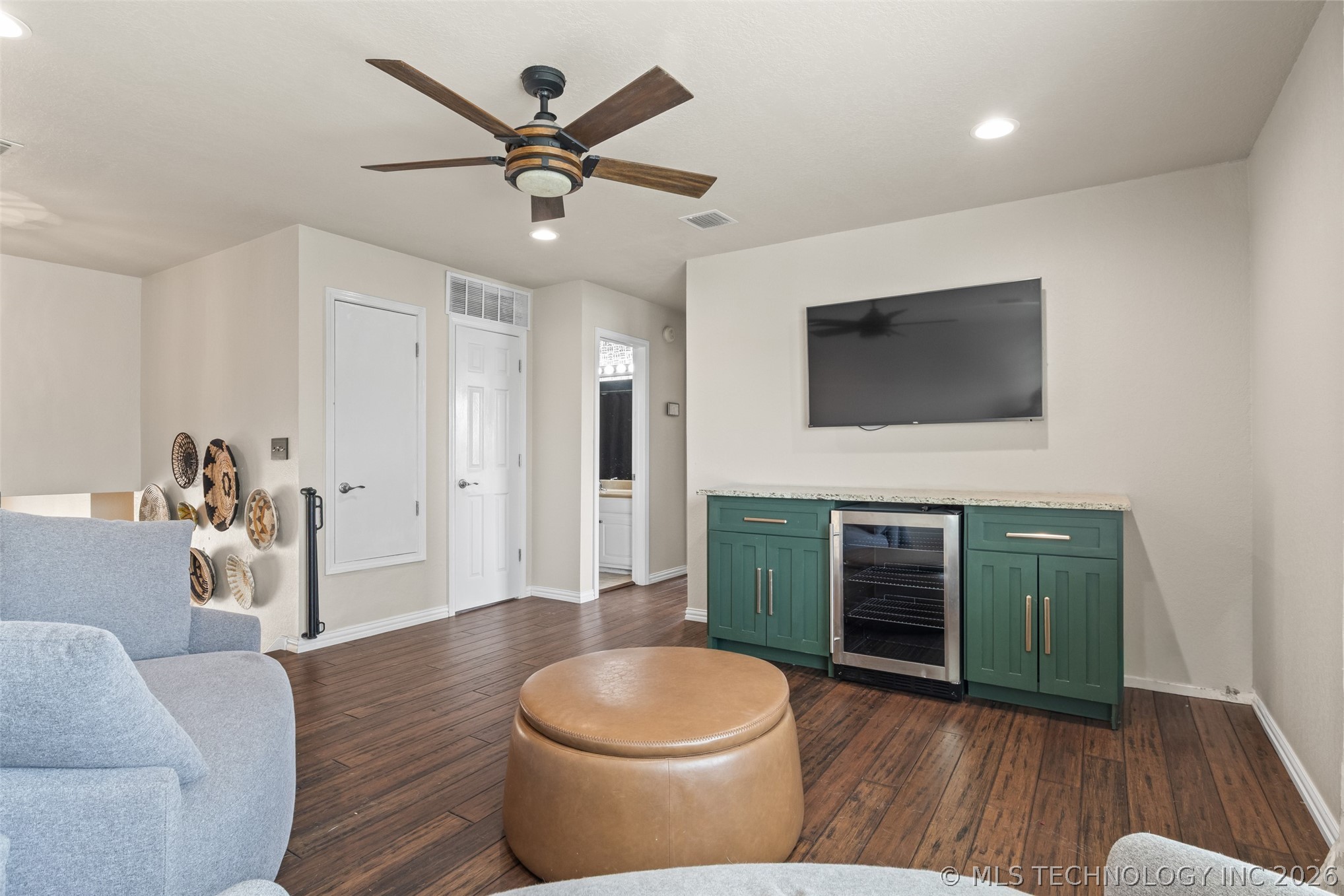 7725 S Granite Avenue Property Photo 31