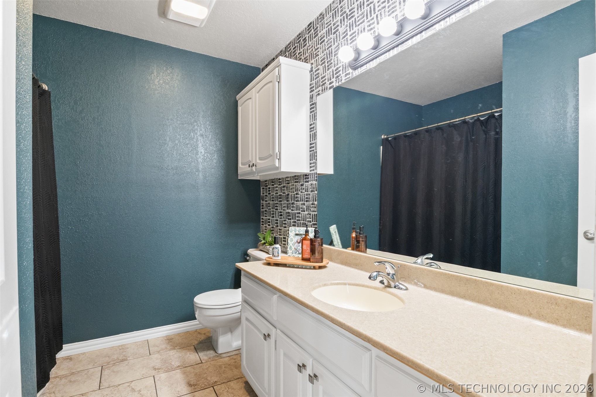 7725 S Granite Avenue Property Photo 35