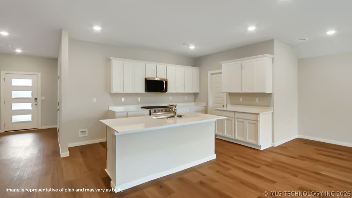 13504 S 99th East Avenue Property Photo 5