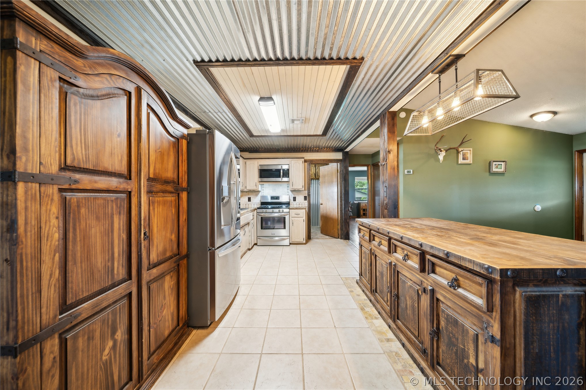 1202 Oak Grove Road Property Photo 12