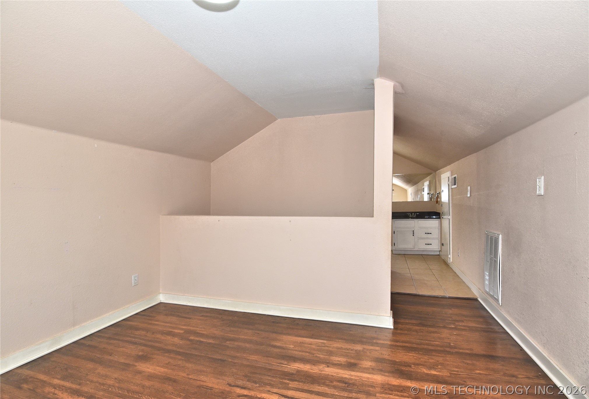 368461 E 5500 Street Property Photo 21