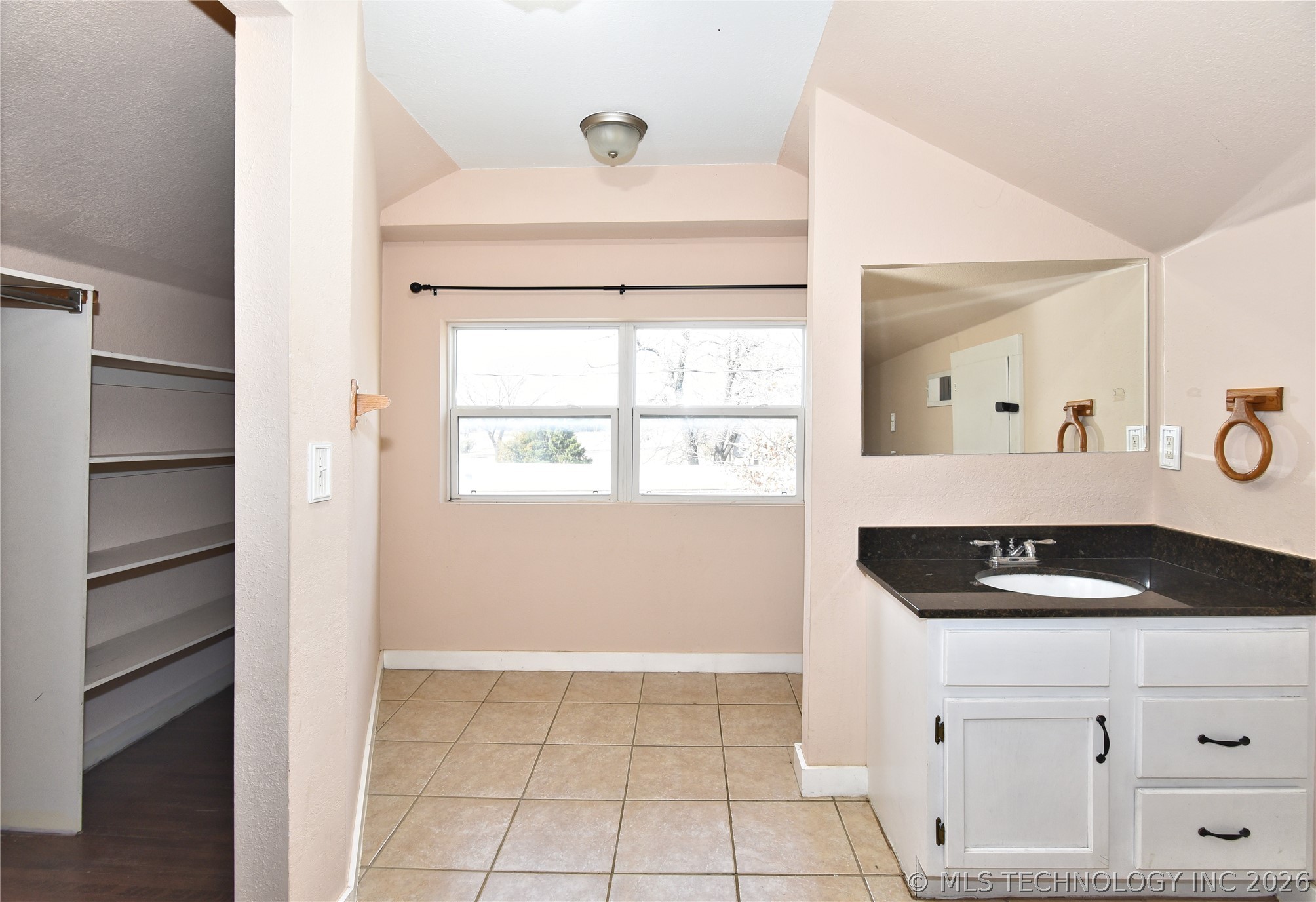 368461 E 5500 Street Property Photo 23