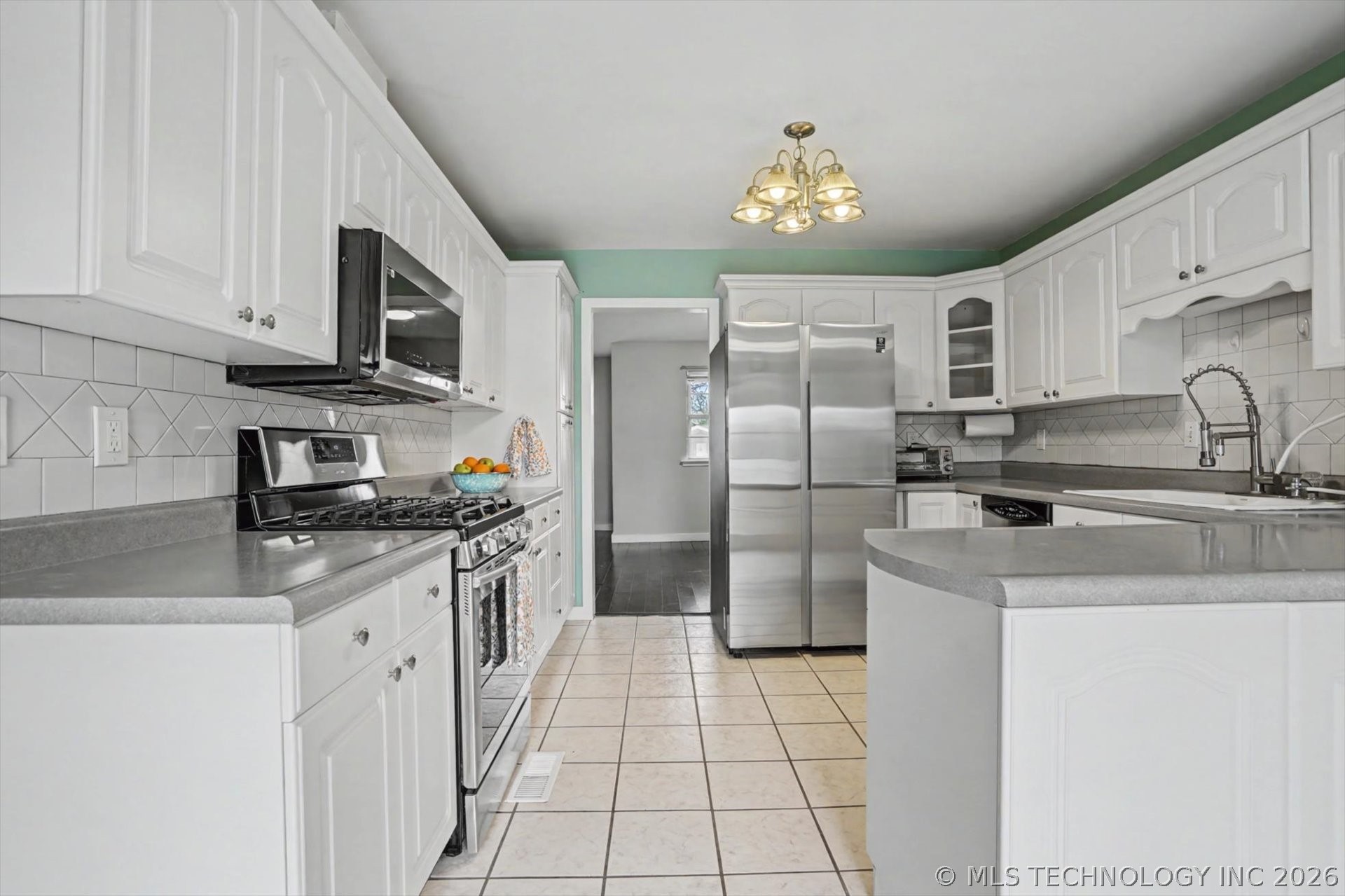 5021 S Irvington Place Property Photo 18