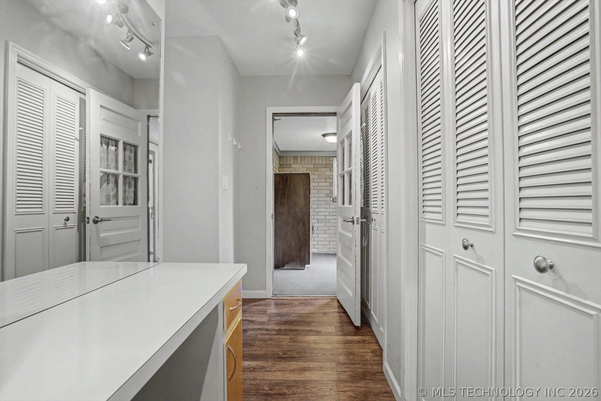 5021 S Irvington Place Property Photo 33
