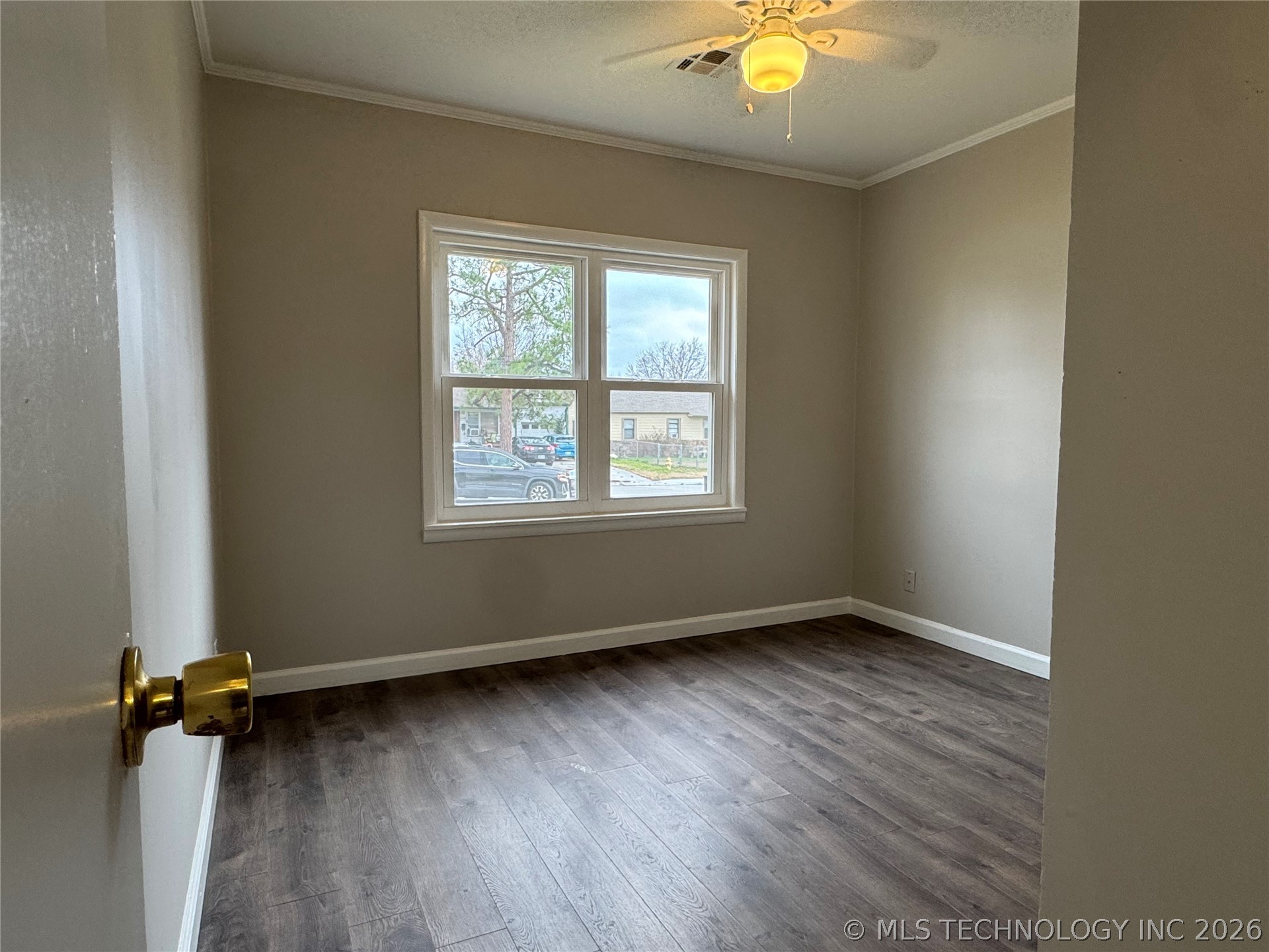 6305 E Newton Street Property Photo 9