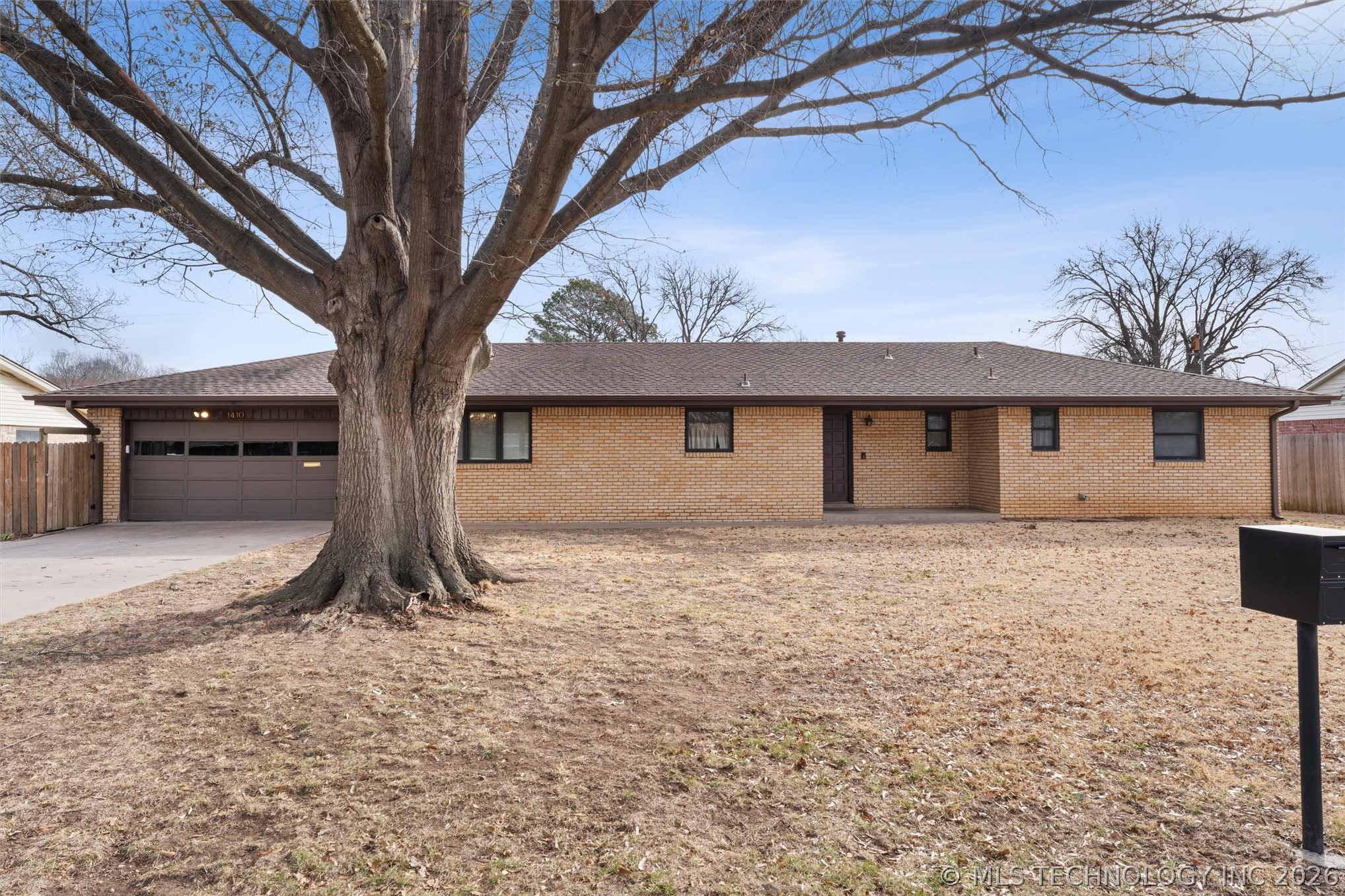 1410 Macklyn Lane Property Photo 1