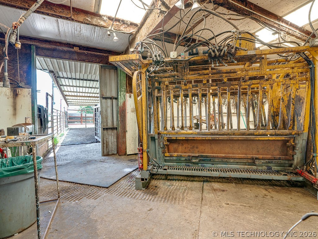 1853 S Broadway Street Property Photo 43