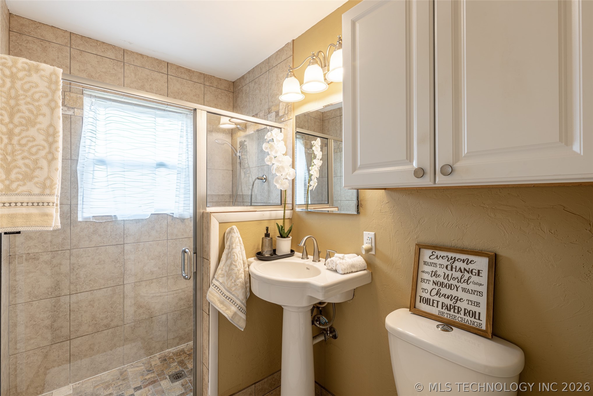 337 E 15th Street Property Photo 17