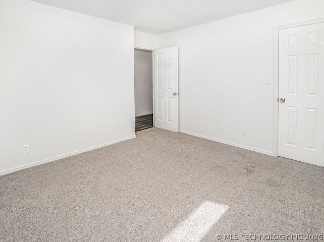 6820 E 48th Street Property Photo 23
