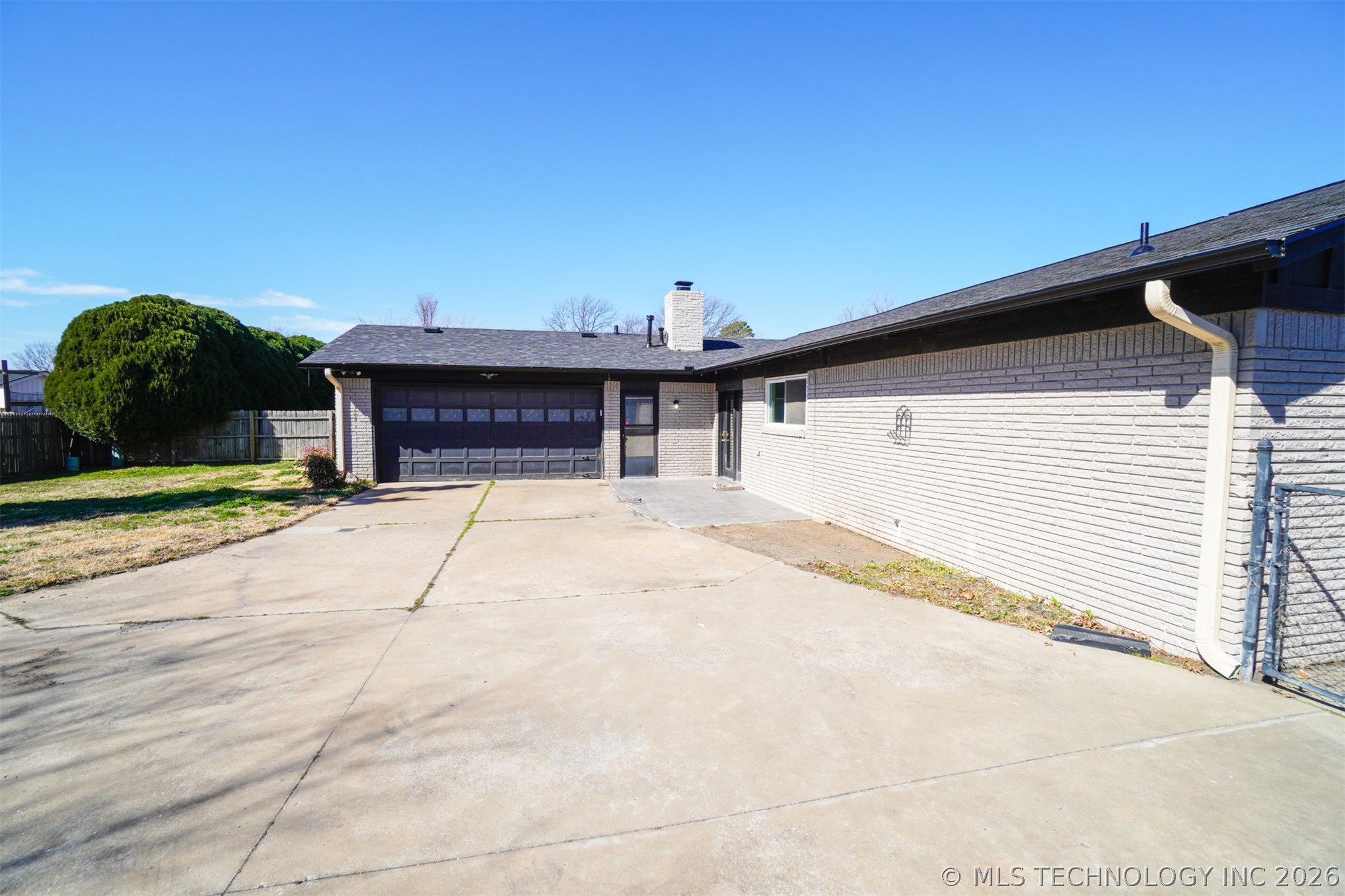 6820 E 48th Street Property Photo 26