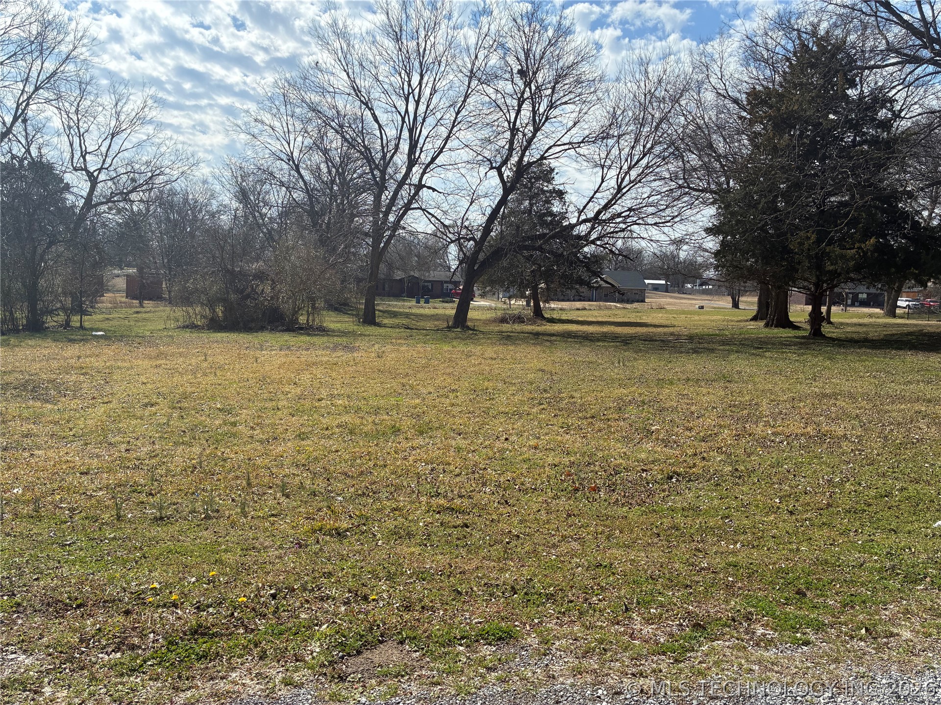 001 Se Monroe Avenue Property Photo 1