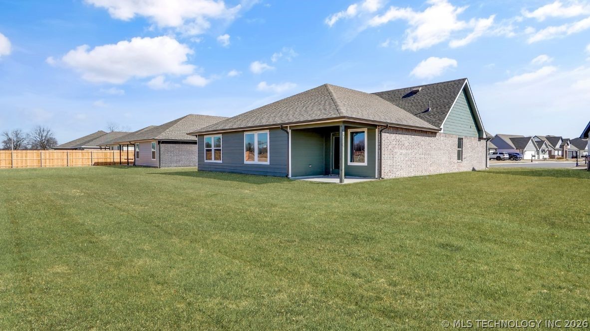 13154 S 100th East Avenue Property Photo 4