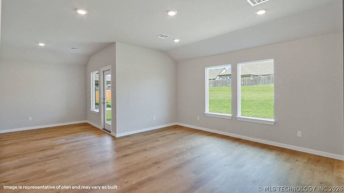 13154 S 100th East Avenue Property Photo 7