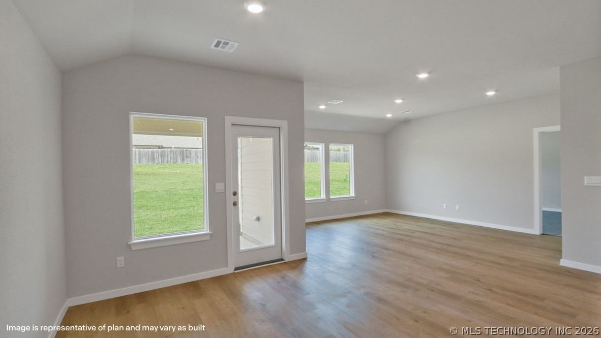 13154 S 100th East Avenue Property Photo 8