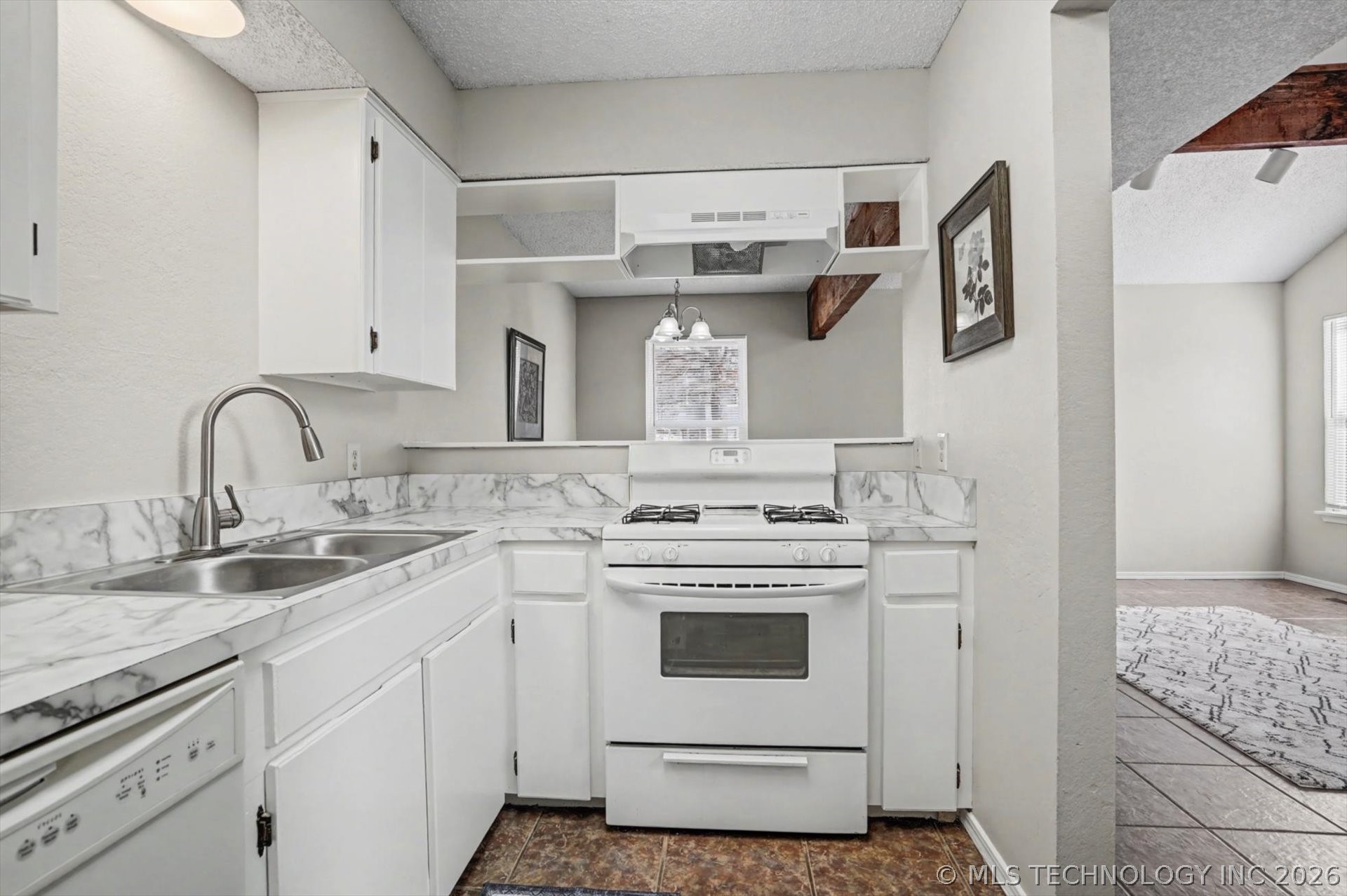2407 W Quantico Court Property Photo 15