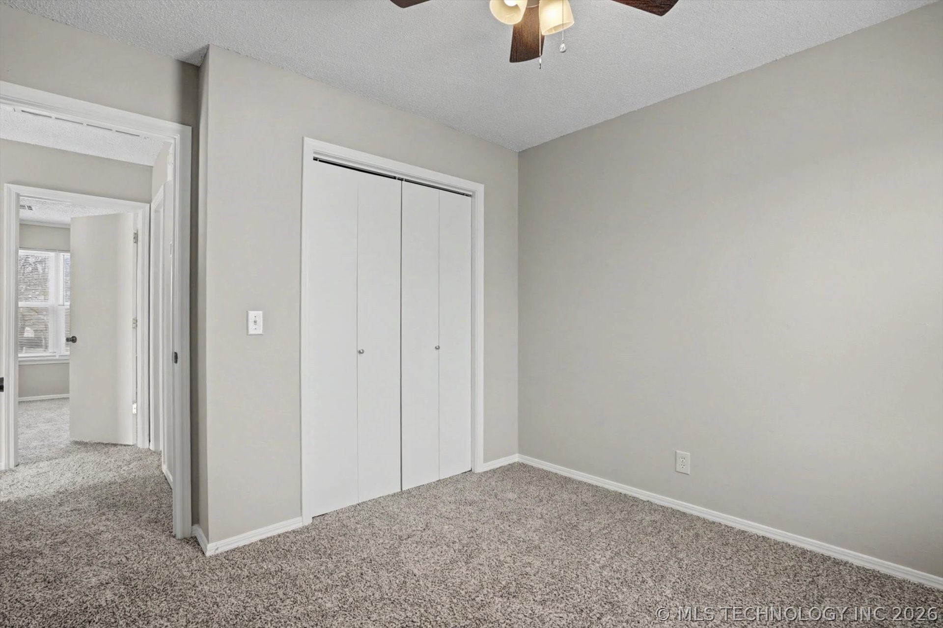 2407 W Quantico Court Property Photo 19