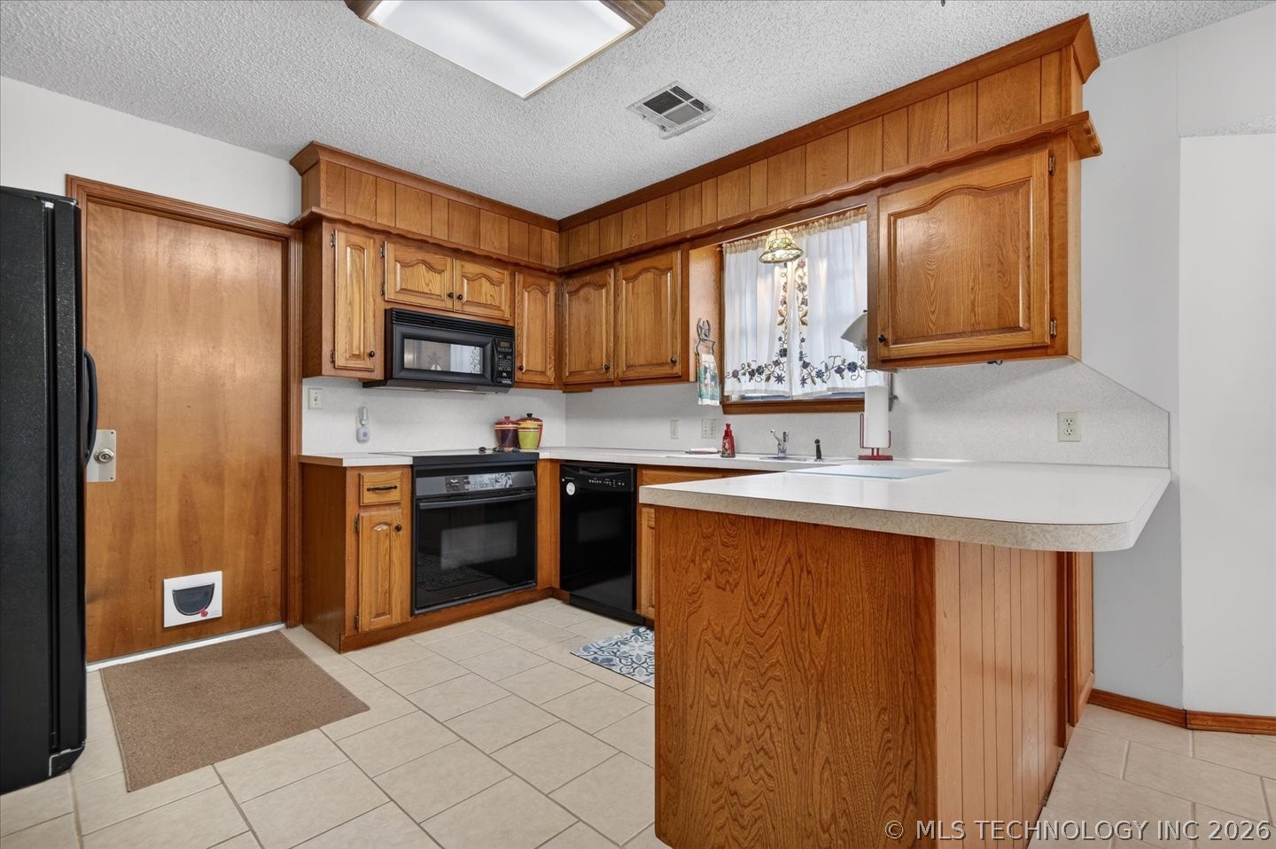 2001 Se Stonehenge Drive Property Photo 7