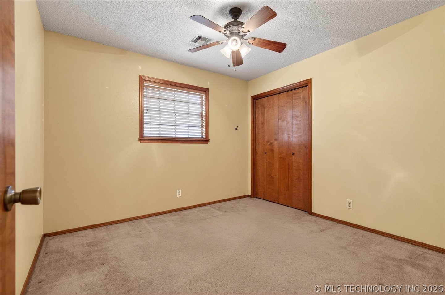 2001 Se Stonehenge Drive Property Photo 16