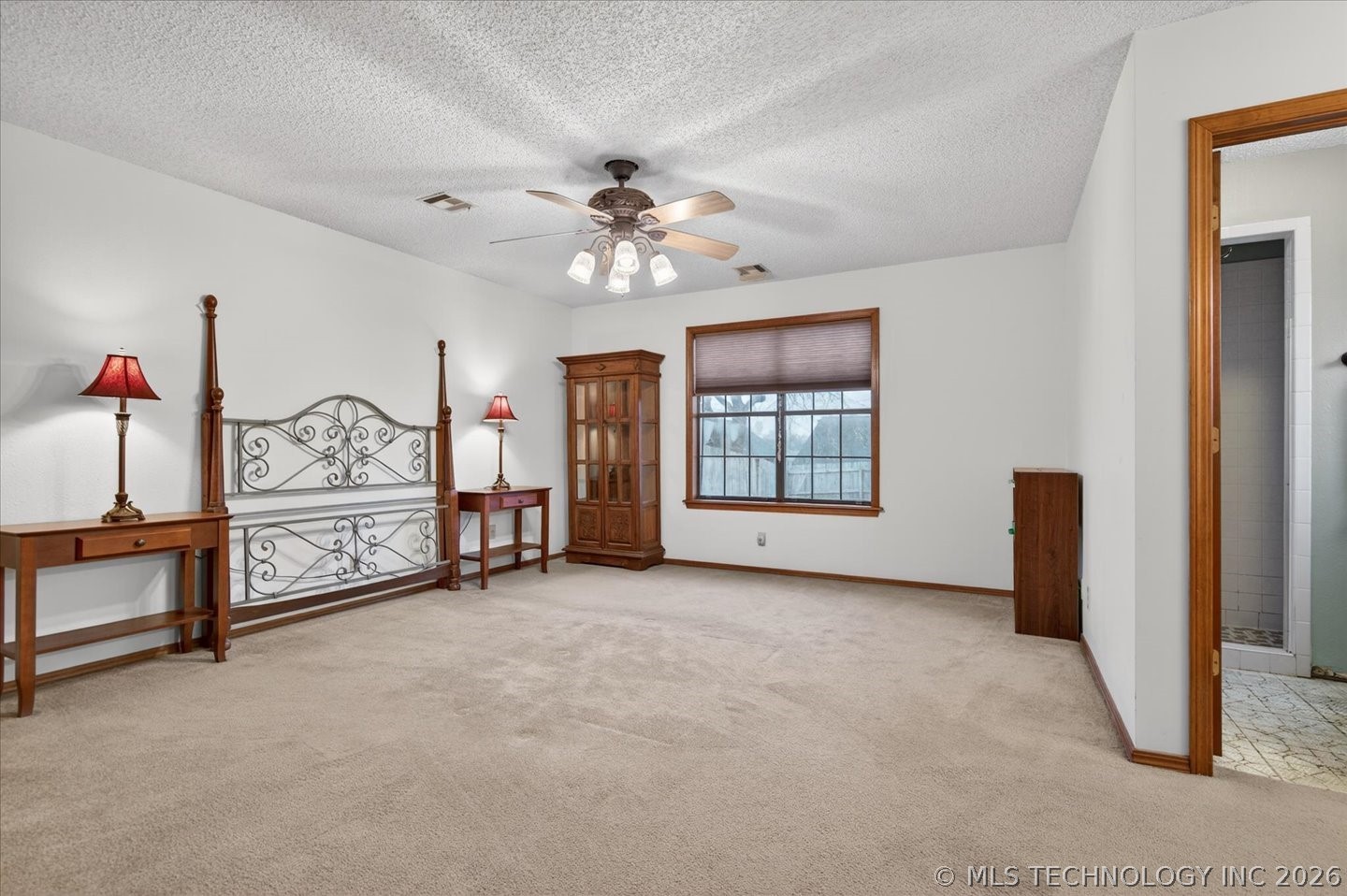2001 Se Stonehenge Drive Property Photo 18