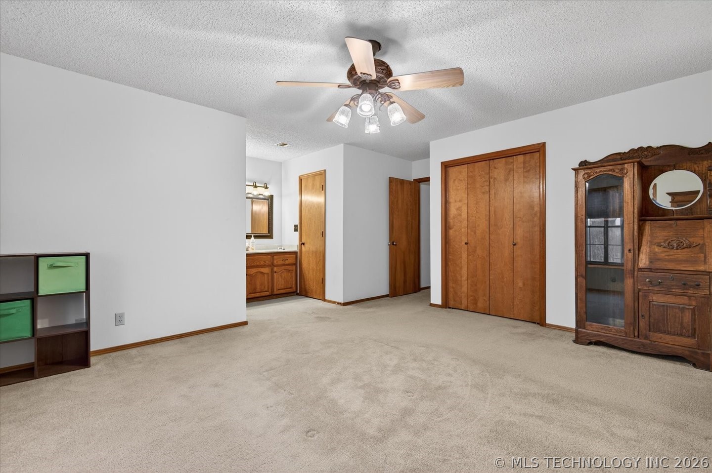 2001 Se Stonehenge Drive Property Photo 19