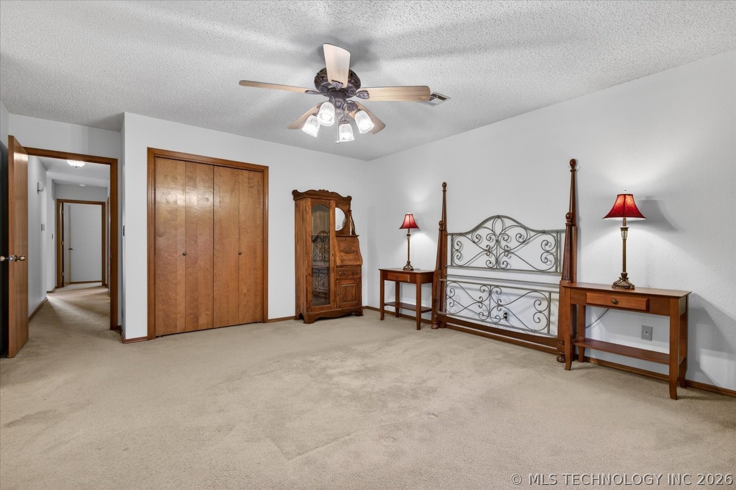 2001 Se Stonehenge Drive Property Photo 20