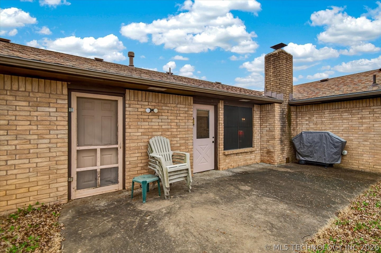 2001 Se Stonehenge Drive Property Photo 23