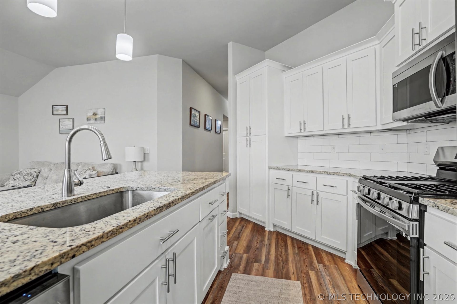 4803 E Galveston Place Property Photo 15