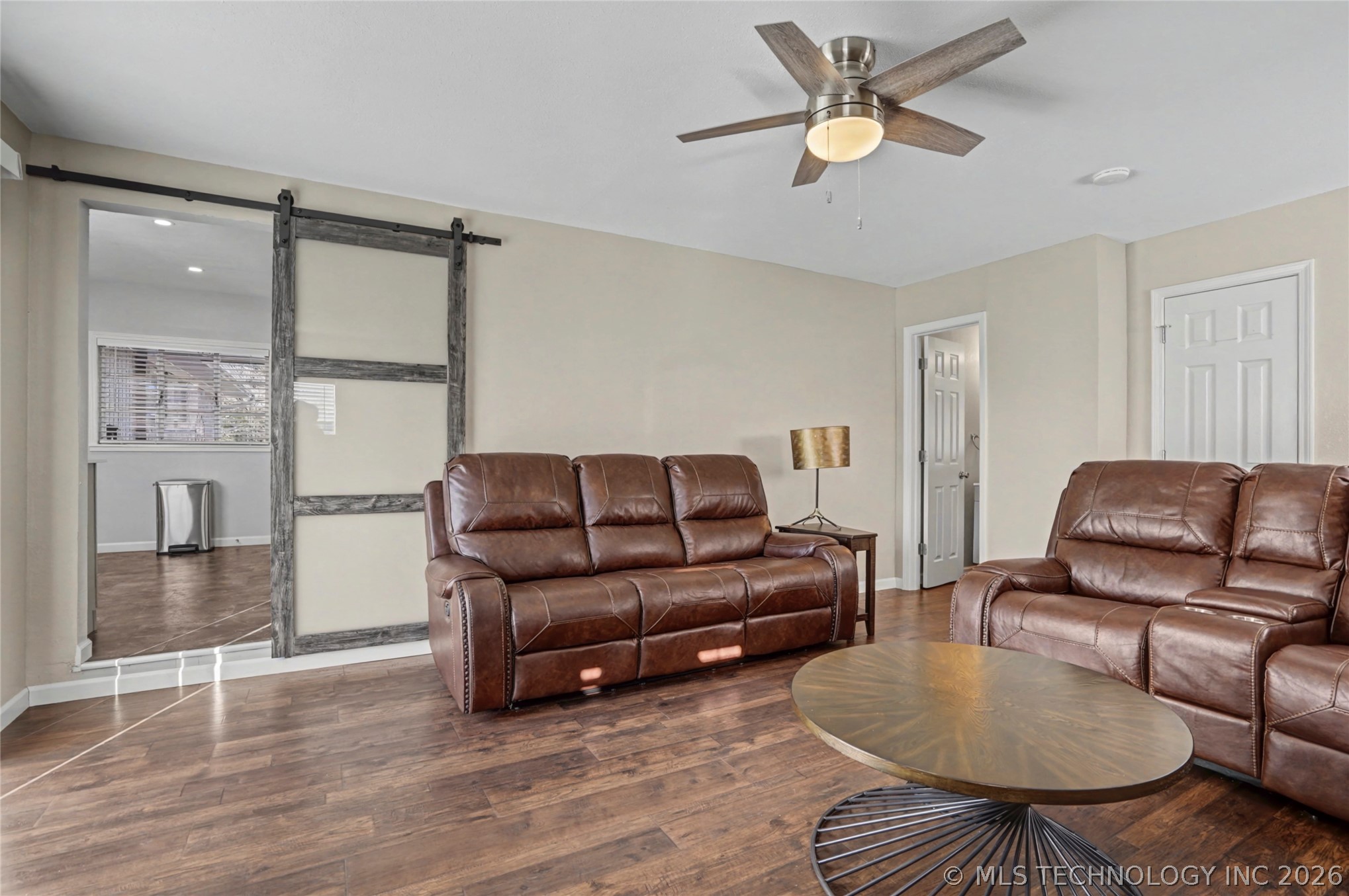 2441 S Norwood Avenue Property Photo 14