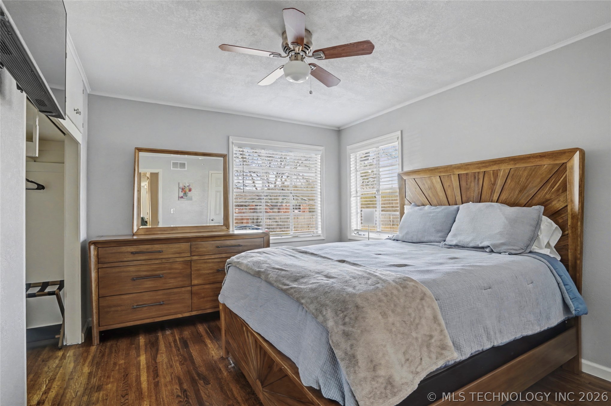 2441 S Norwood Avenue Property Photo 17