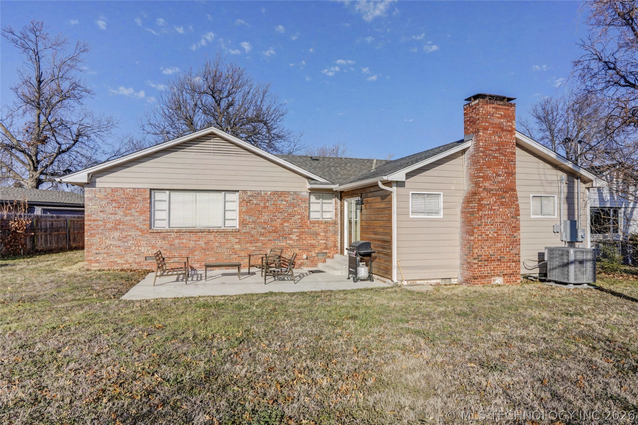2441 S Norwood Avenue Property Photo 26