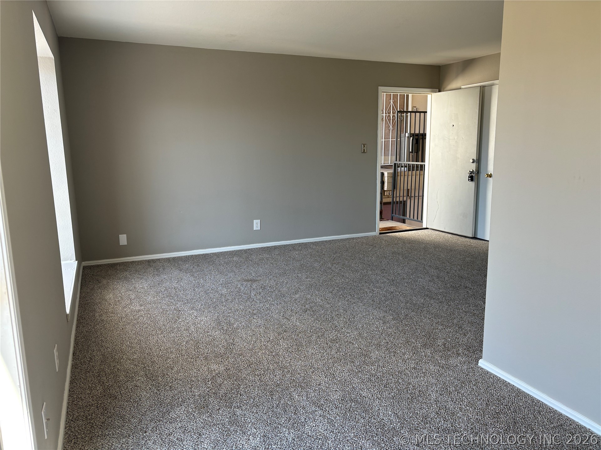 4750 E 68th Street S 250 Property Photo 2