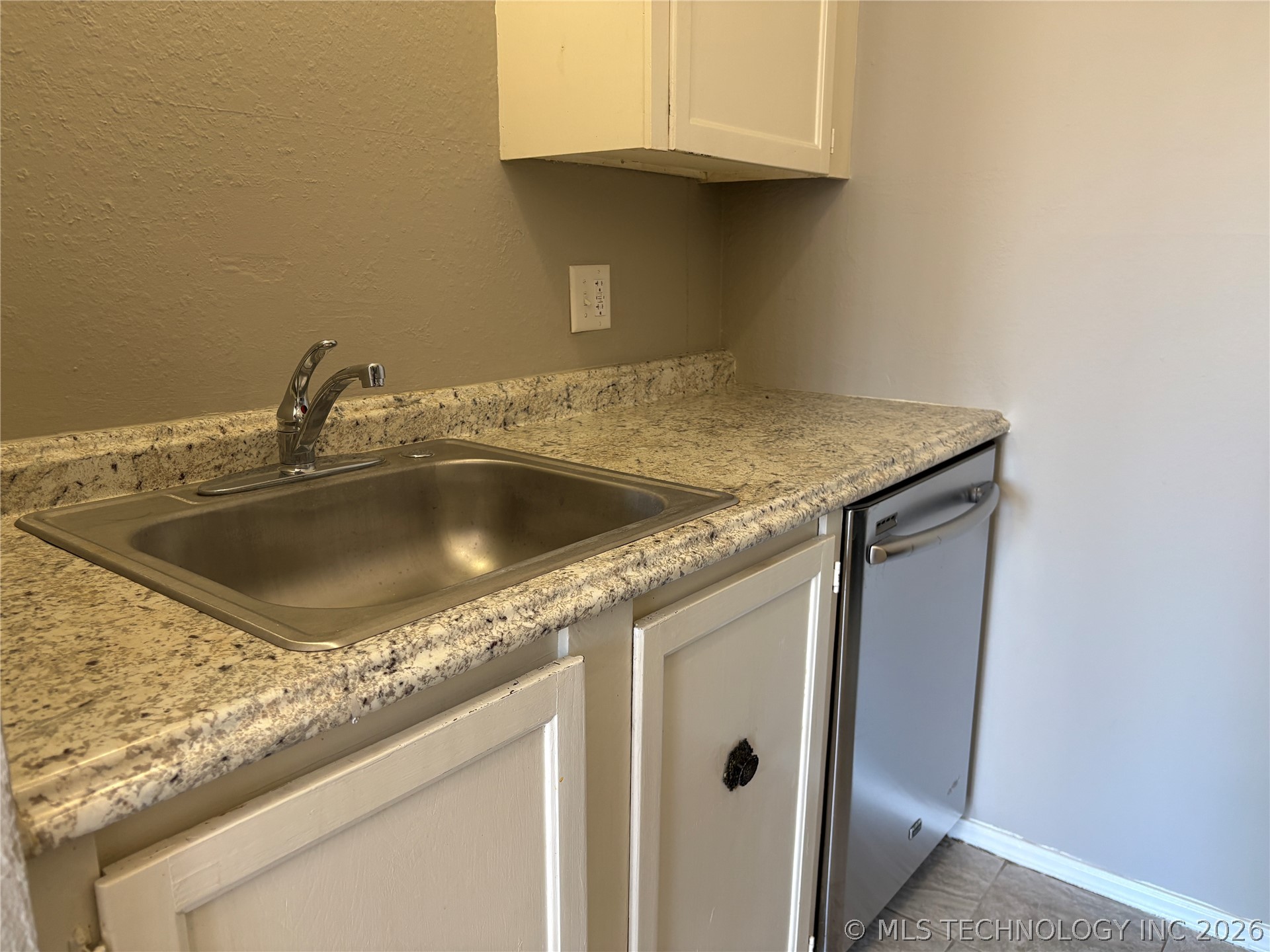 4750 E 68th Street S 250 Property Photo 4