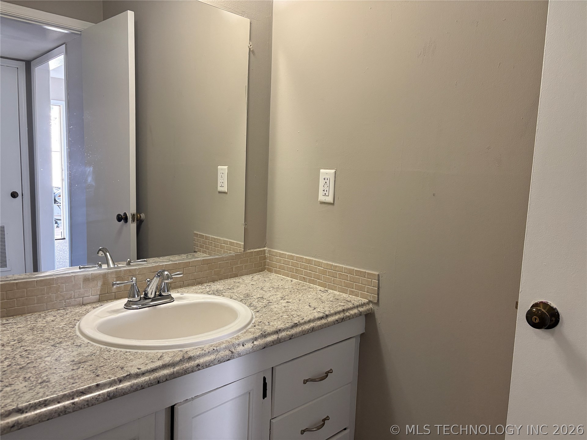 4750 E 68th Street S 250 Property Photo 13