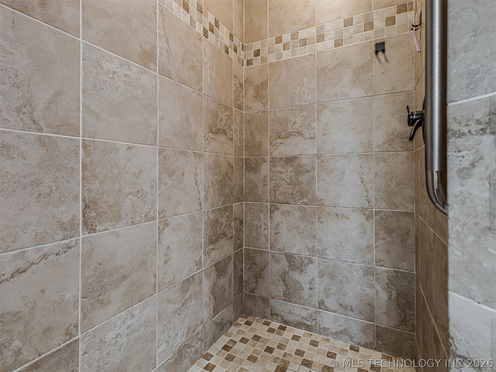 7915 S 69th East Avenue Property Photo 19