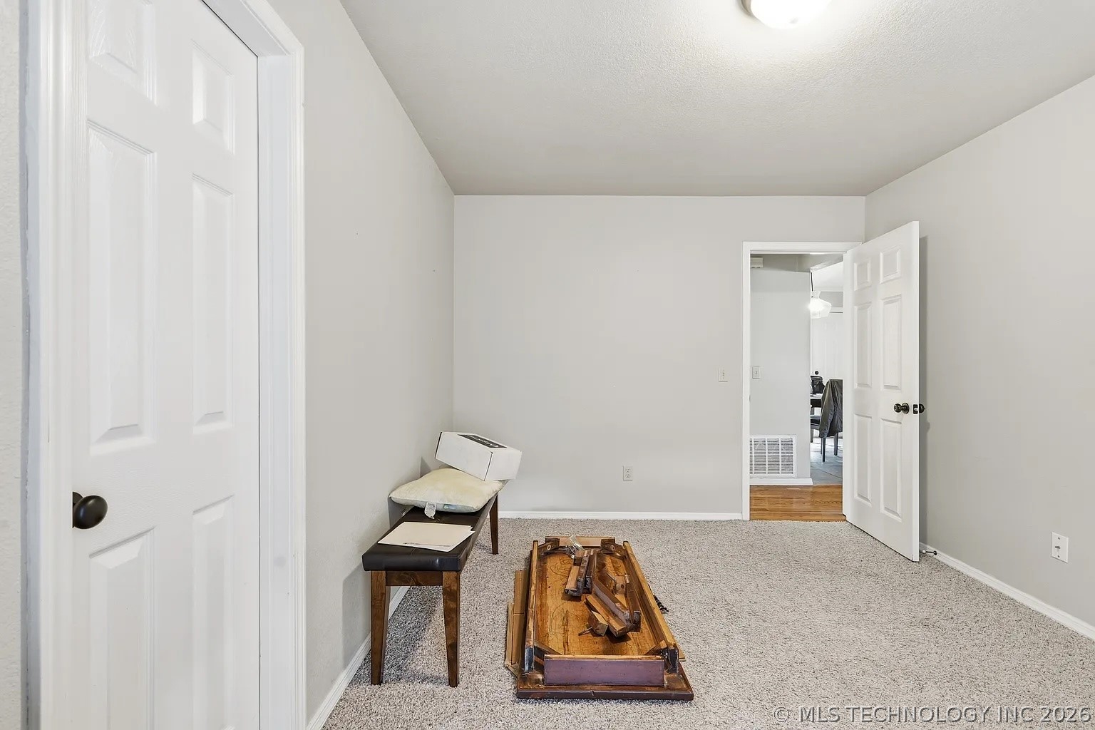 10968 S 250th East Avenue Property Photo 10