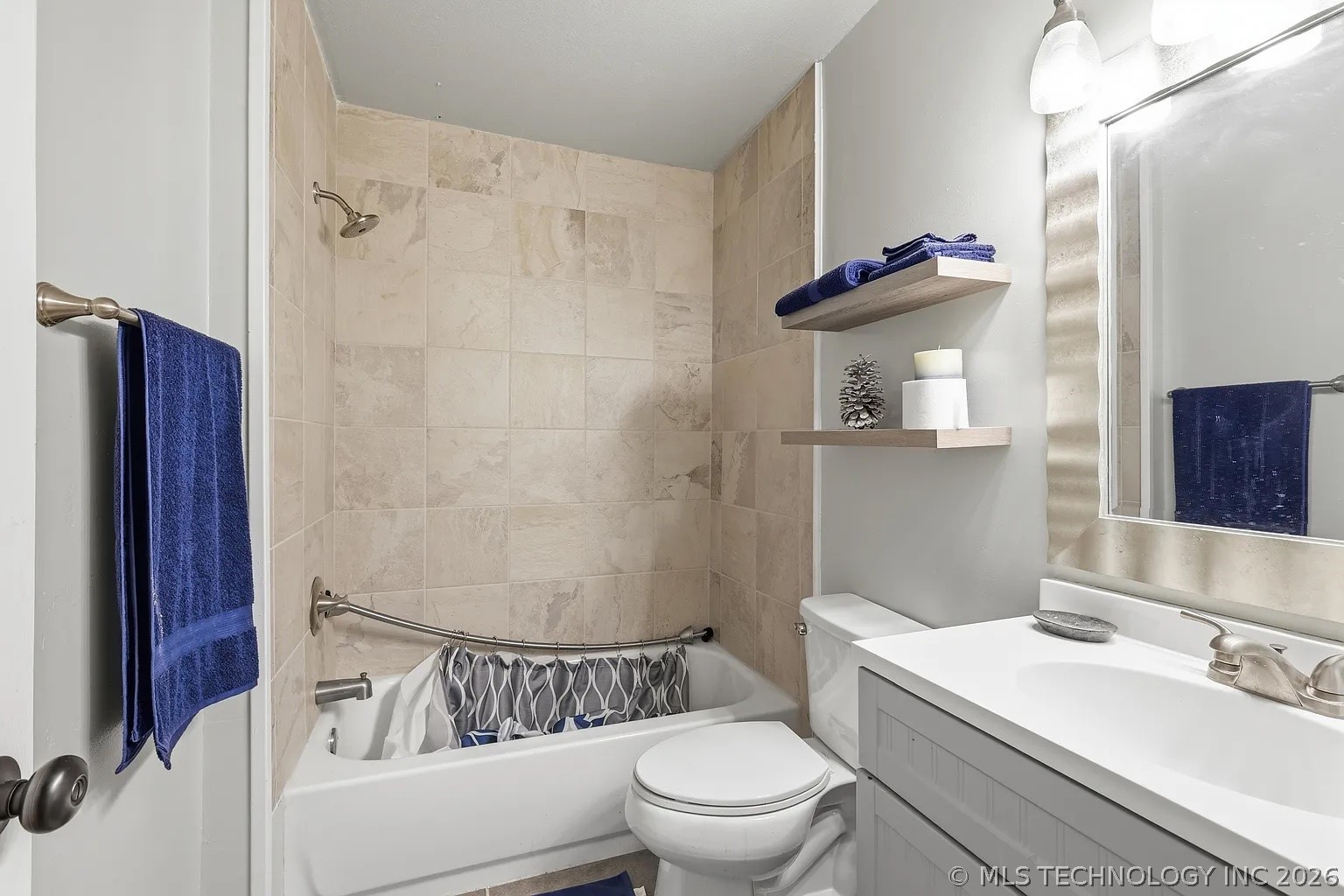 10968 S 250th East Avenue Property Photo 11