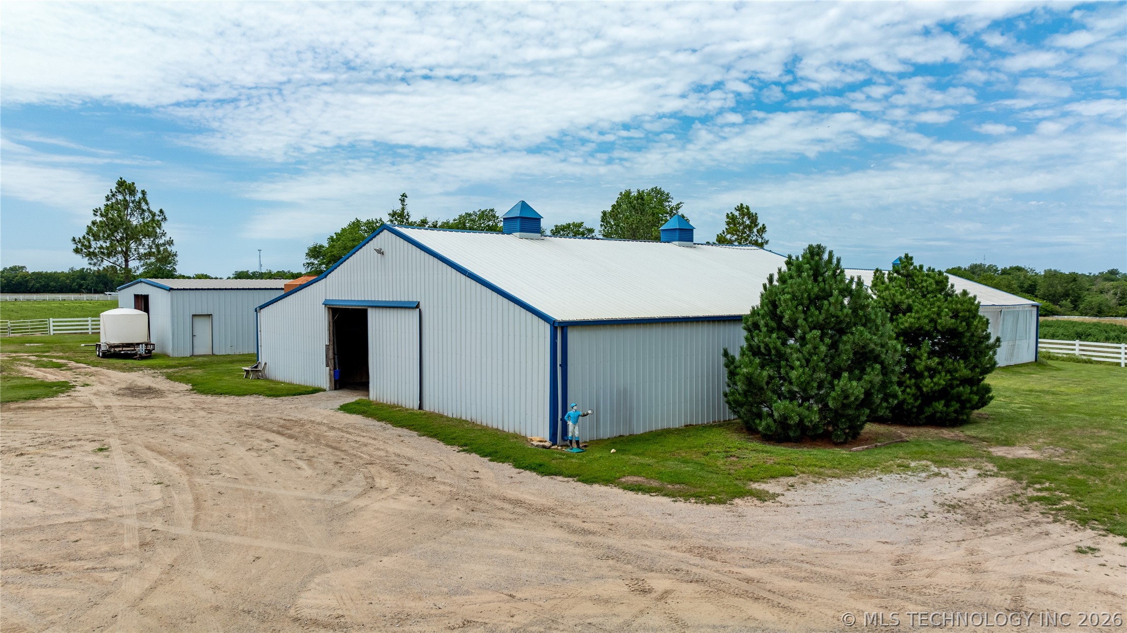 14701 S 560 Road Property Photo 4