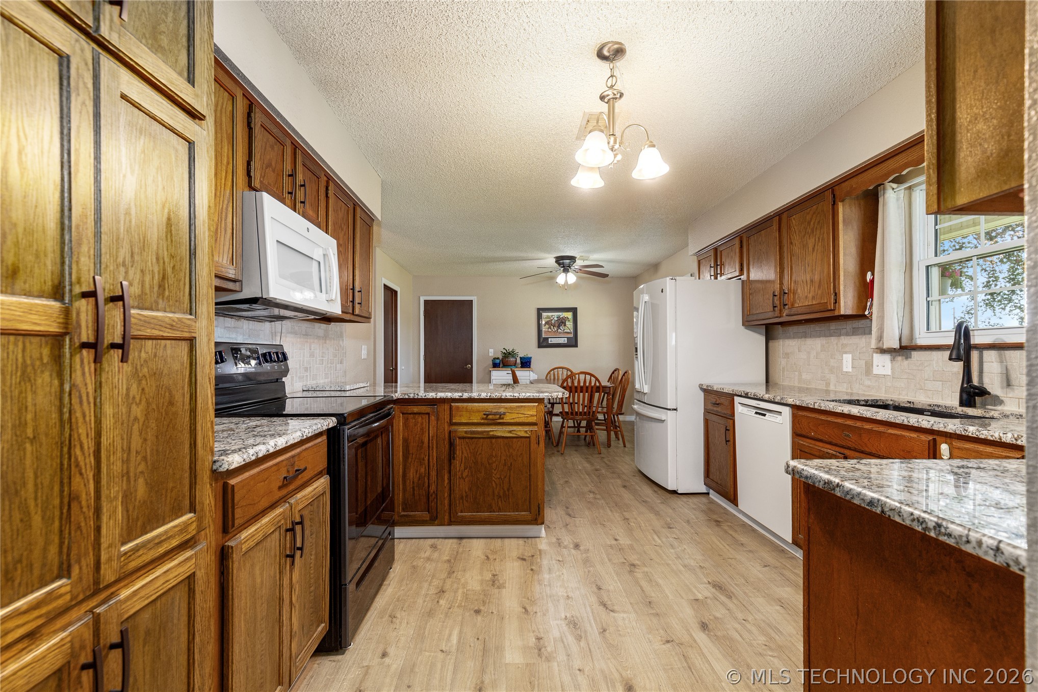 14701 S 560 Road Property Photo 15